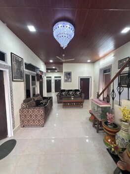 hotel tiger homestay