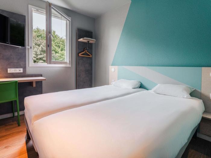 ibis budget pontorson baie du mont saint michel