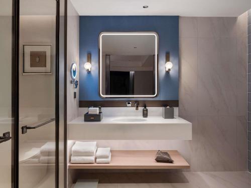 novotel zhoushan luting
