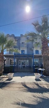 2 palmat hotel
