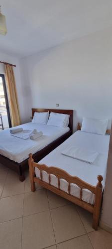 2 palmat hotel
