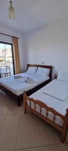 2 palmat hotel