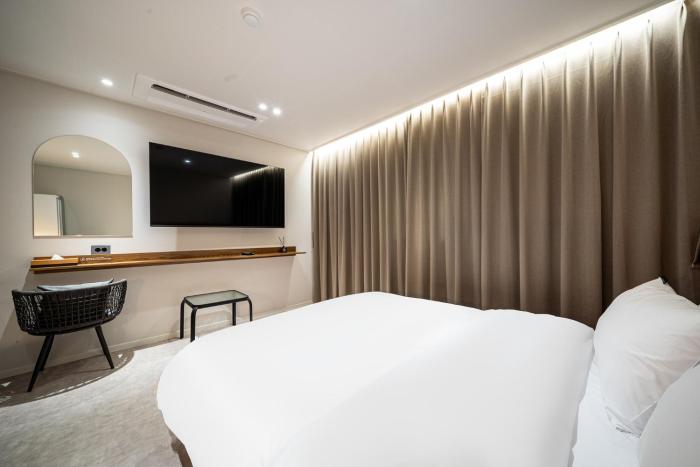 brown dot hot spring yu seong