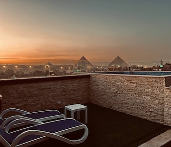 Marquis Pyramids Hotel,,4 star