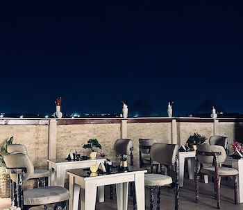 marquis pyramids hotel