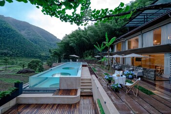 tonglu tiankong miling homestay