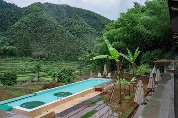 tonglu tiankong miling homestay