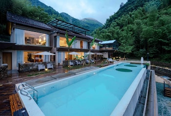 tonglu tiankong miling homestay