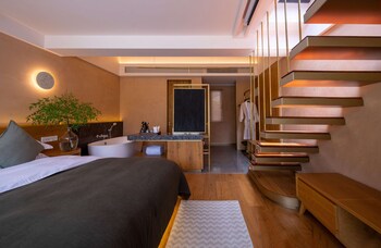 tonglu tiankong miling homestay