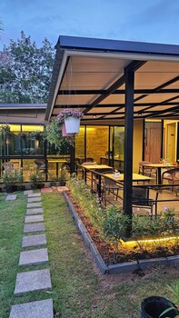nararin family house