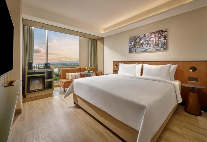 artotel living world grand wisata bekasi