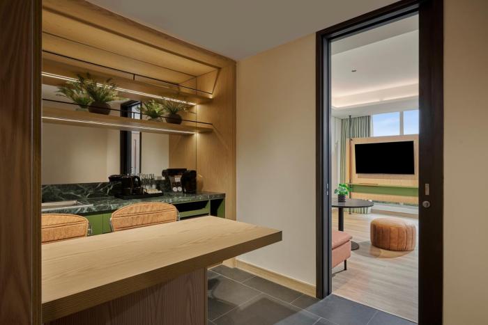 artotel living world grand wisata bekasi