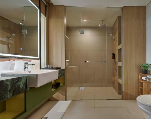 artotel living world grand wisata bekasi