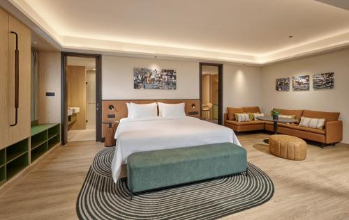 artotel living world grand wisata bekasi