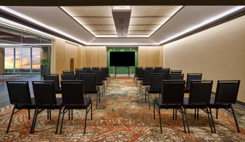 artotel living world grand wisata bekasi