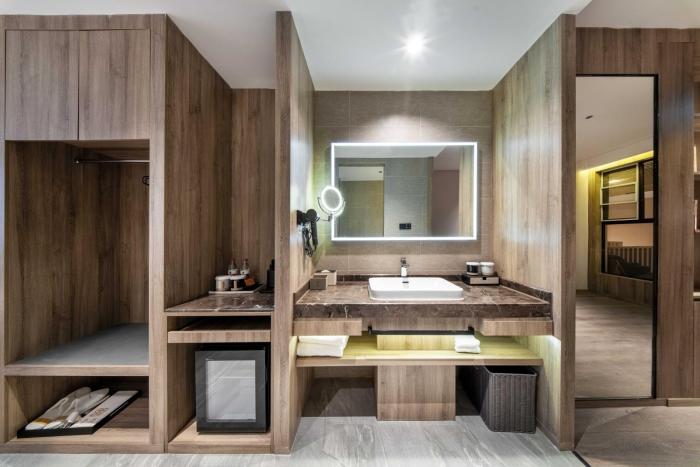ssaw hotel shenzhen qianhai nantou ancient town