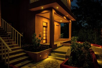 still river suites with heated pool jacuzzi by elivaas