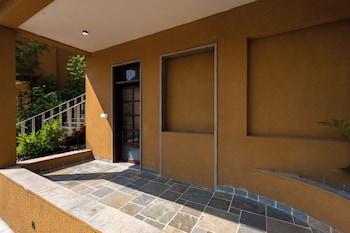 still river suites with heated pool jacuzzi by elivaas