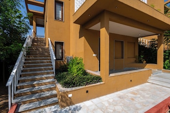 still river suites with heated pool jacuzzi by elivaas