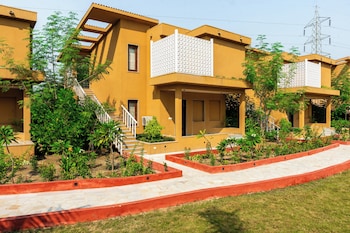 still river suites with heated pool jacuzzi by elivaas