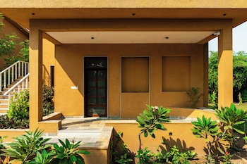 still river suites with heated pool jacuzzi by elivaas
