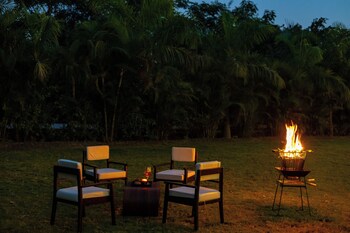 still river suites with heated pool jacuzzi by elivaas