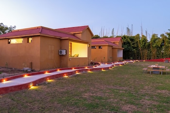 still river suites with heated pool jacuzzi by elivaas