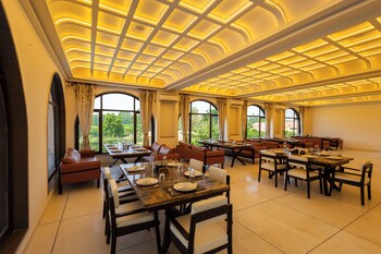 still river suites with heated pool jacuzzi by elivaas