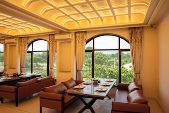 still river suites with heated pool jacuzzi by elivaas