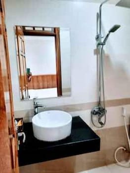 hanis hotel
