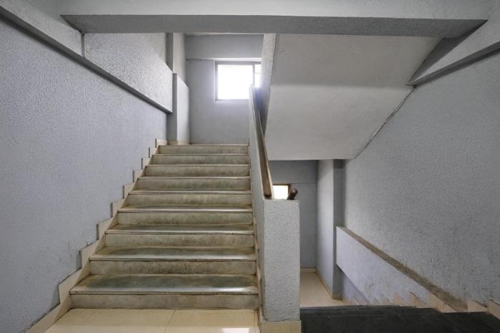 glitz saineel executive near juhu beach