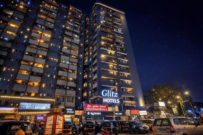 glitz saineel executive near juhu beach