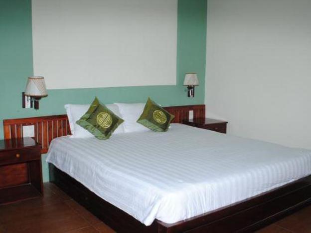 my lan resort and restaurant