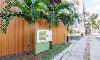 fully equipped apts with leisure minutes from the beach hfos