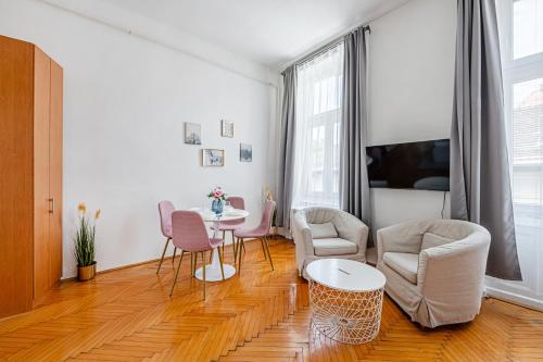 urban charm studio