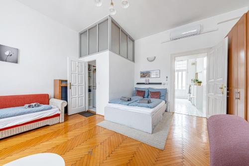 urban charm studio
