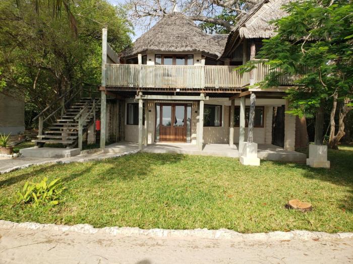 coral cove diani treehouses