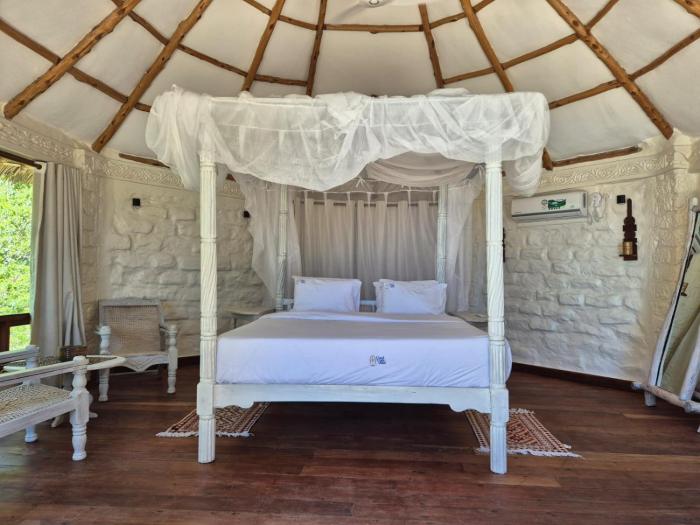 coral cove diani treehouses