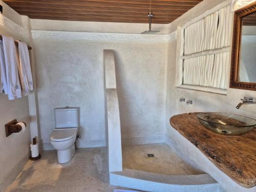 coral cove diani treehouses