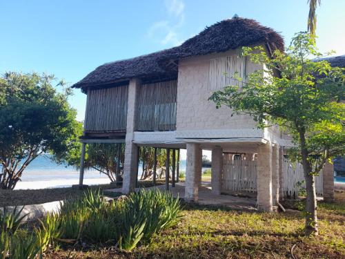 coral cove diani treehouses
