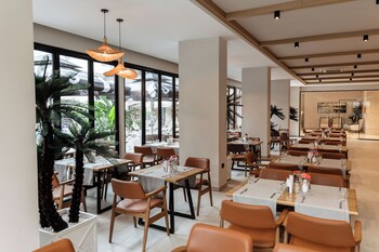 Fafa Sun Hotel,,3 star