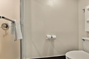 The Point Hotel,,3 star