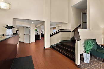 The Point Hotel,,3 star