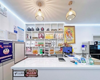Xuexiang Zhanglicheng Homestay,,3 star