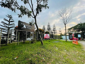 1193 pinehall farm rizal