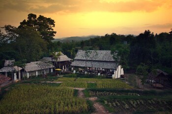 Baan Rai Lanna Resort,Inthakhin>>Chiang Mai,4 star