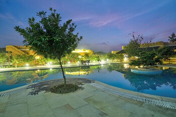 aanandam resort by elivaas