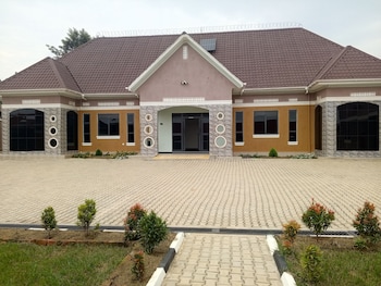 Nkole Deluxe Suites,,5 star