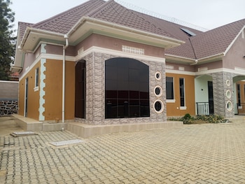 Nkole Deluxe Suites,,5 star