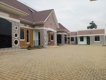 Nkole Deluxe Suites,,5 star